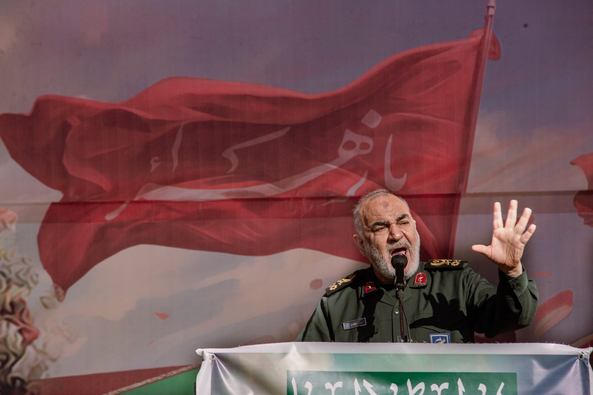 إيران.. الحرس الثوري يعلن نجاح إطلاق صاروخ باليستي بحري بعيد المدي إيران.. الحرس الثوري يعلن نجاح إطلاق صاروخ باليستي بحري بعيد المدي