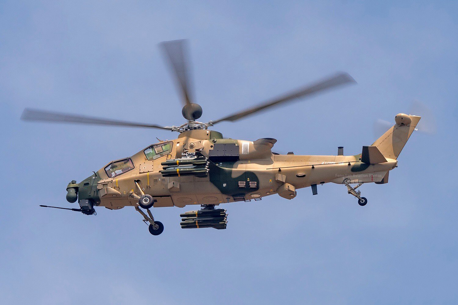 China-Begins-Deliveries-of-Z-10ME-Helicopters-to-Pakistan-2.jpg