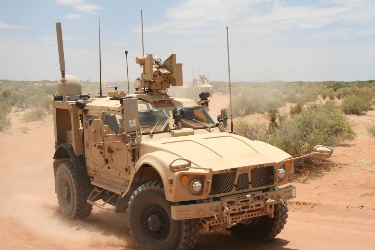 Army WIN-T Inc 2 On-The-Move at White Sands - يناير 2015