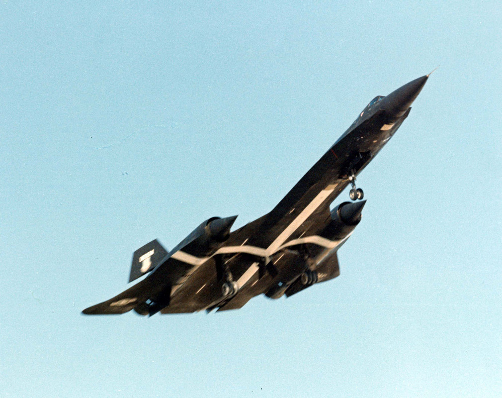 YF-12-A-60-6936-taking-off-from-Edwards-Air-Force-Base-during-the-speed-record-trials-1-May-1965-The.jpg