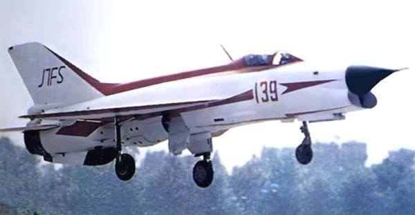 Chengdu-F-7-FS-01.jpg