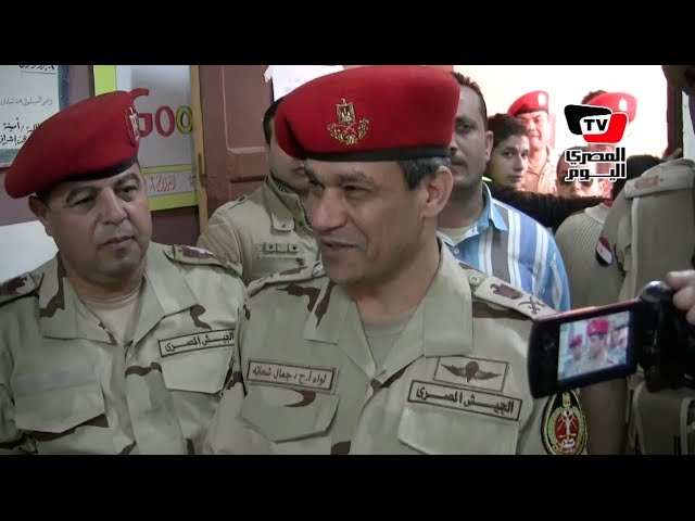 قائد الشرطة العسكرية يتفقد لجان الاستفتاء: الرجالة قايمة بالواجب - YouTube