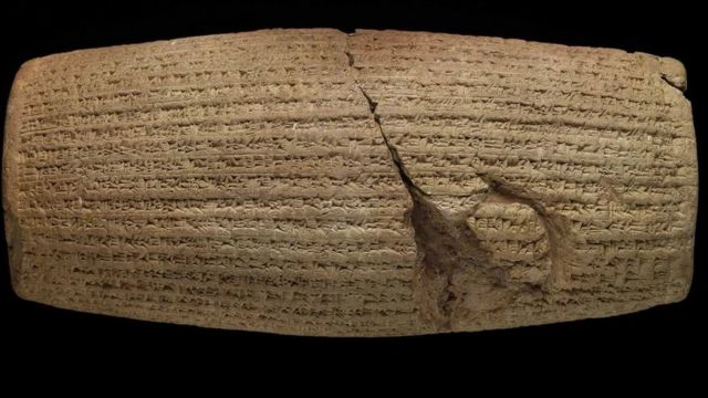 اسطوانة كورش الكبير أول وثيقة لحقوق الإنسان اسطوانة كورش الكبير أول وثيقة لحقوق الإنسان