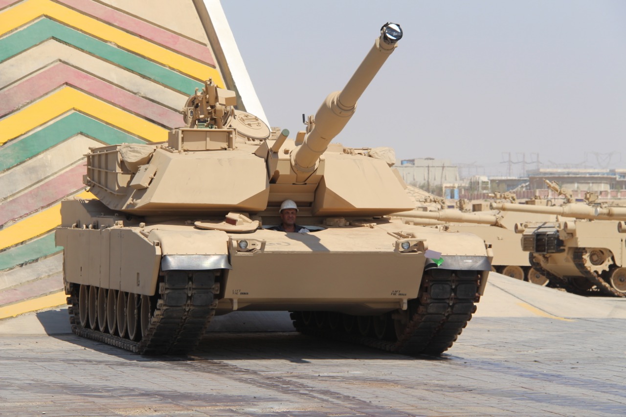  دبابة M1A1 Abrams  (3)