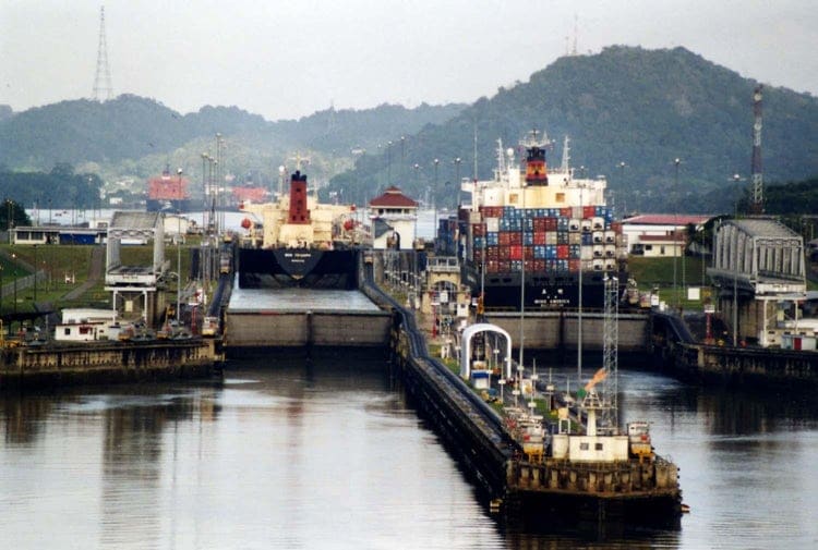 panama-canal-cities-and-towns-photo-1