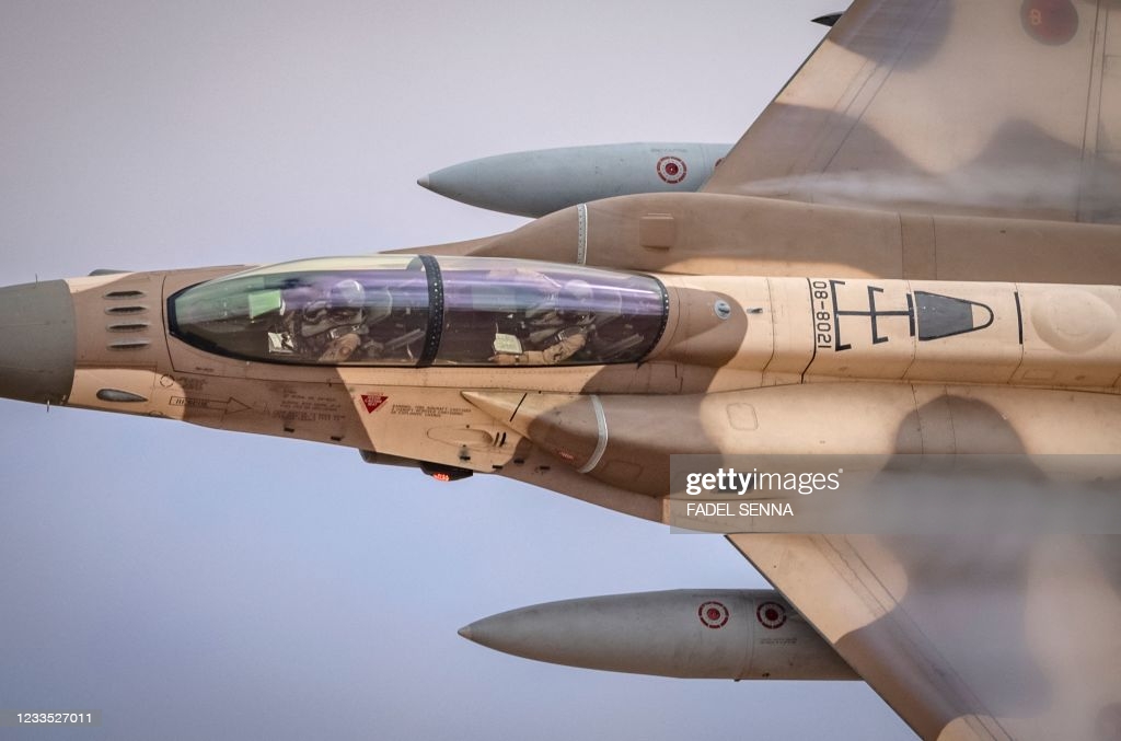 royal-moroccan-air-force-f16-fighting-falcon-fighter-aircraft-flies-picture-id1233527011