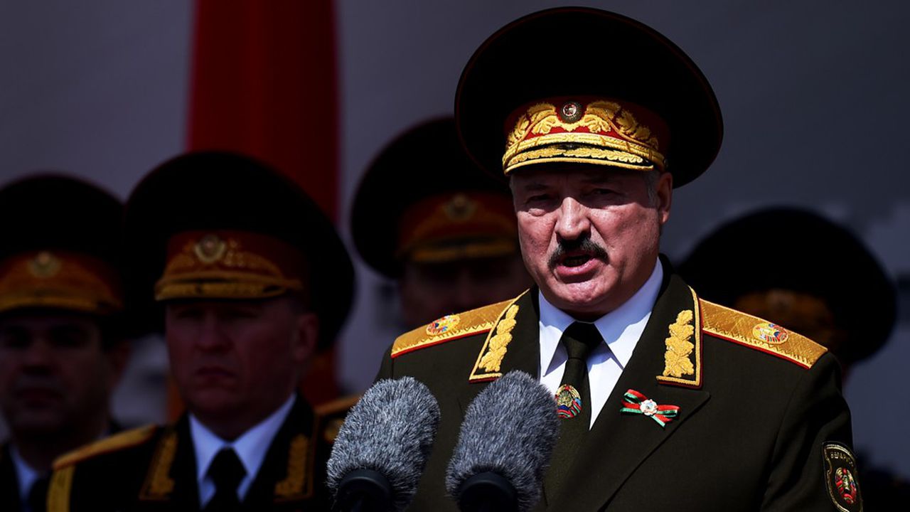La Biélorussie d'Alexandre Loukachenko arrête des paramilitaires russes |  Les Echos La Biélorussie d'Alexandre Loukachenko arrête des paramilitaires russes |  Les Echos