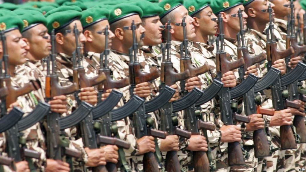 جنود في الجيش المغربي جنود في الجيش المغربي