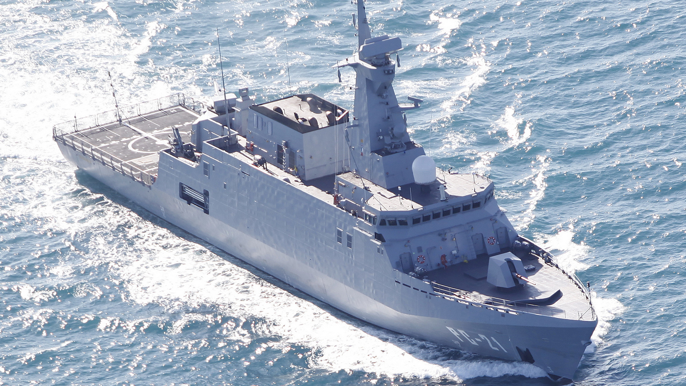 avante_2200_front-navantia_official_thru_flickr.jpg