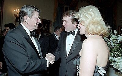 Reagan_with_Donald_and_Ivana_Trump_C27275-33-400x250-1-400x250.jpg