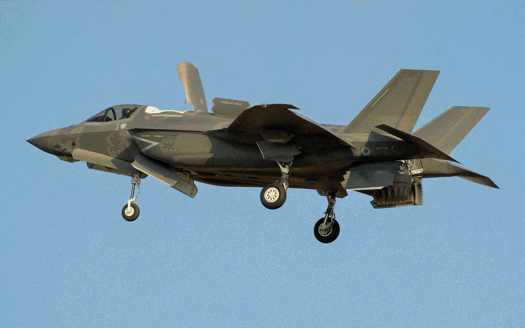 Primo-volo-in-modalita%CC%80-STOVL-per-il-primo-F-35B-italiano-foto-Sergio-Marzorati.jpg