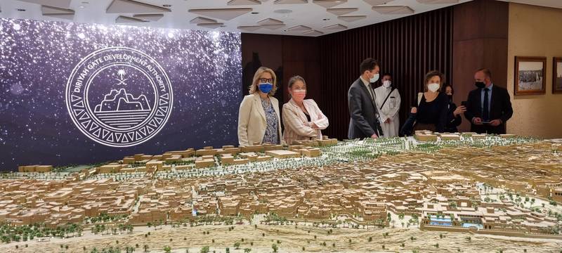 زار دبلوماسيون فرنسيون هيئة تطوير بوابة الدرعية لمناقشة خطط التنمية الثقافية زار دبلوماسيون فرنسيون هيئة تطوير بوابة الدرعية لمناقشة خطط التنمية الثقافية