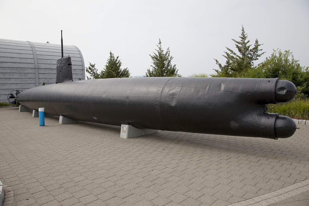 HA-8%2C_Japanese_midget_submarine%2C_Submarine_Force_Library_%26_Museum%2C_Groton%2C_Connecticut.jpg