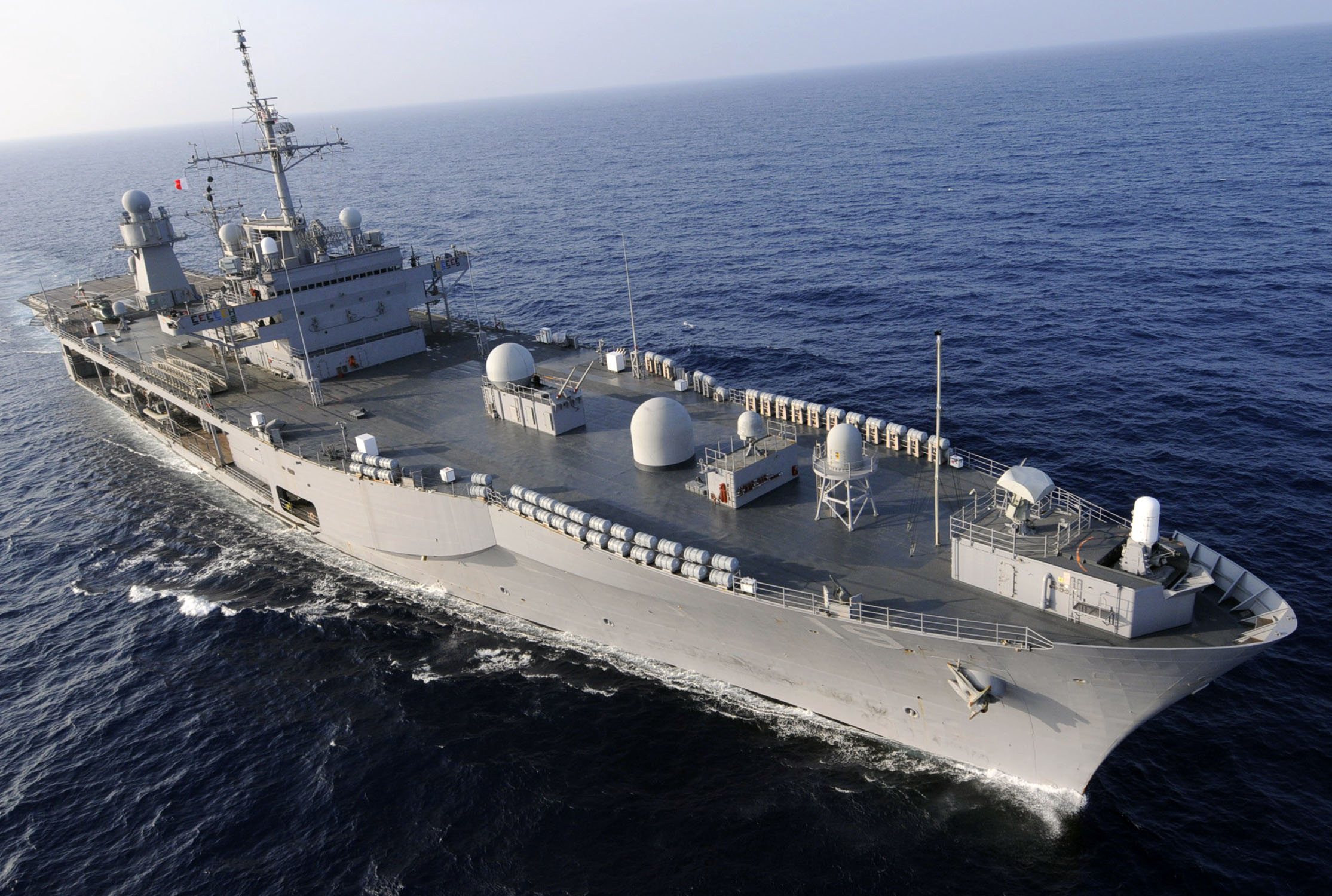 USS_Blue_Ridge_(LCC_19).jpg