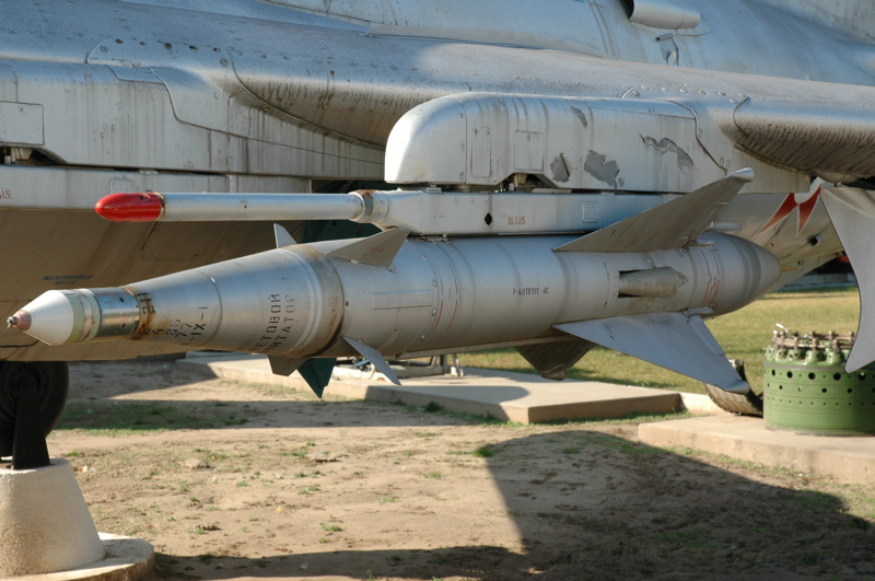 K-5M_Air-to-Air_Missile.jpg