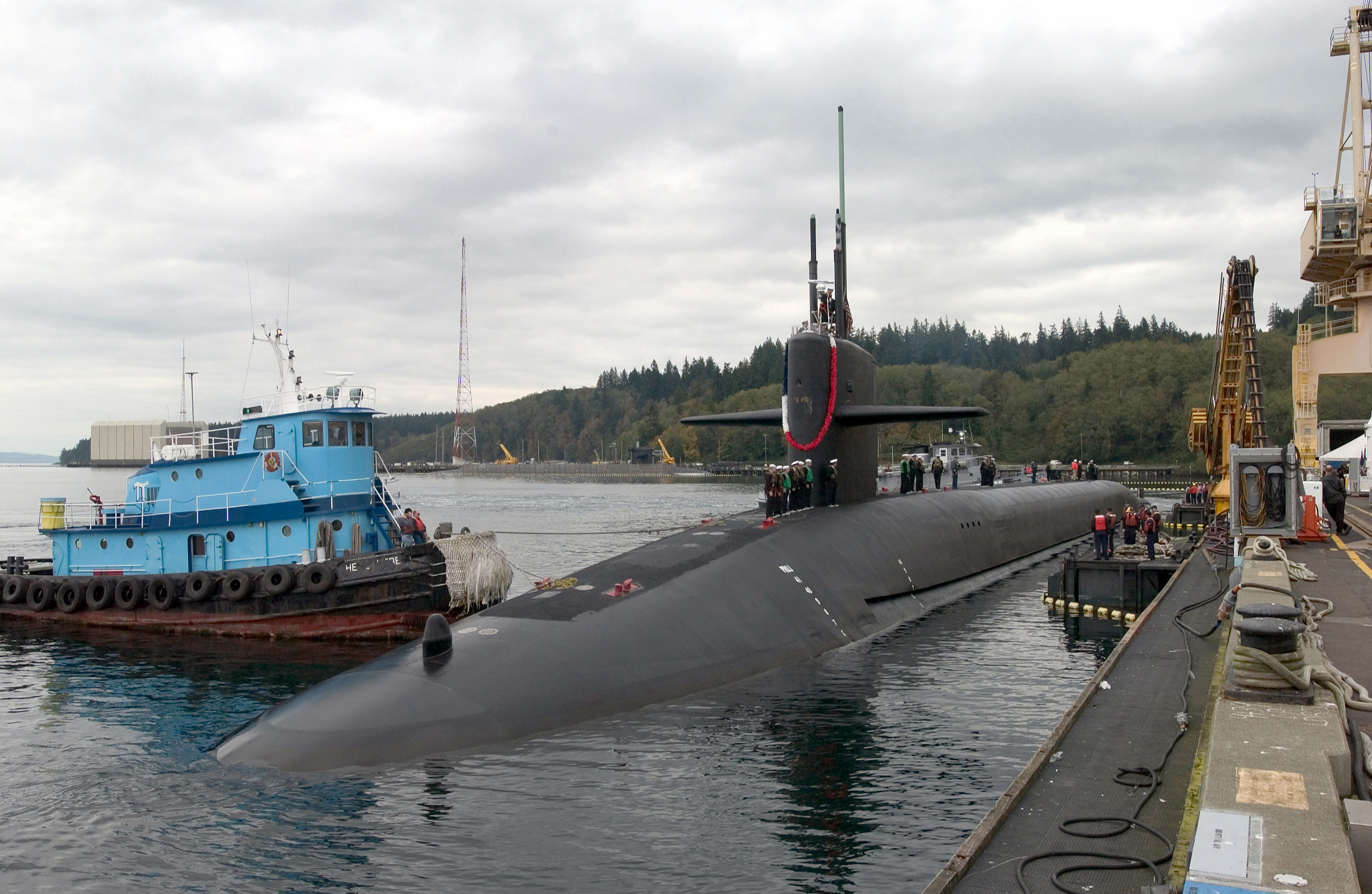 USS_Nebraska_%28SSBN-739%29_at_Naval_Base_Kitsap.jpg