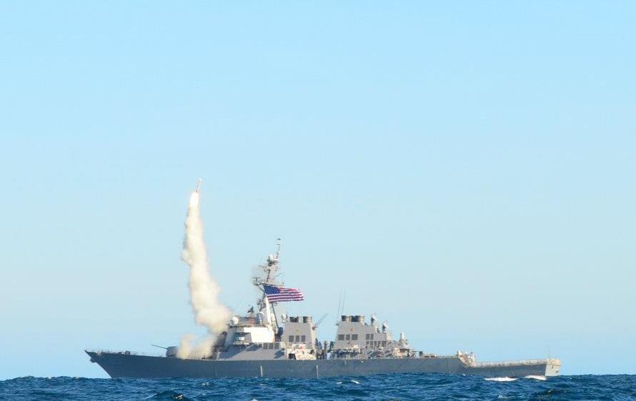 USS_BENFOLD_fire_Tomohawk_-_March_2012.jpg