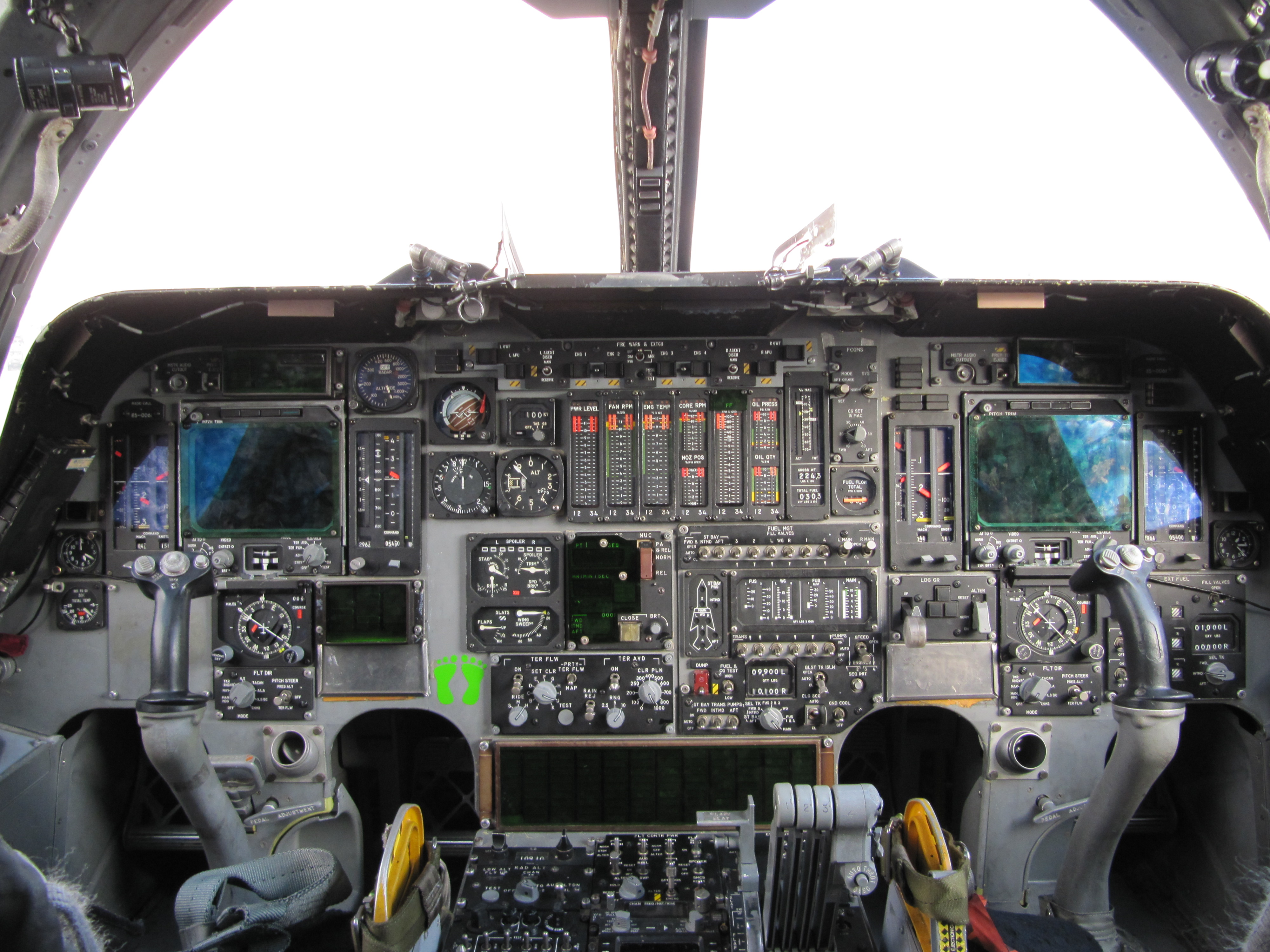 B1_Cockpit.JPG
