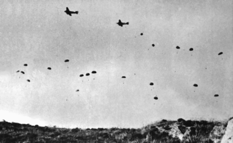 German_paratroopers_jumping_From_Ju_52s_over_Crete.jpg