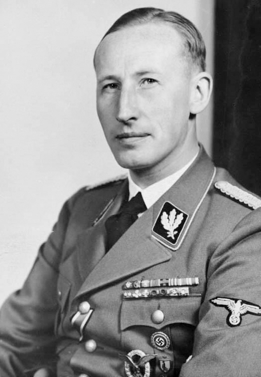 Bundesarchiv_Bild_146-1969-054-16%2C_Reinhard_Heydrich.jpg