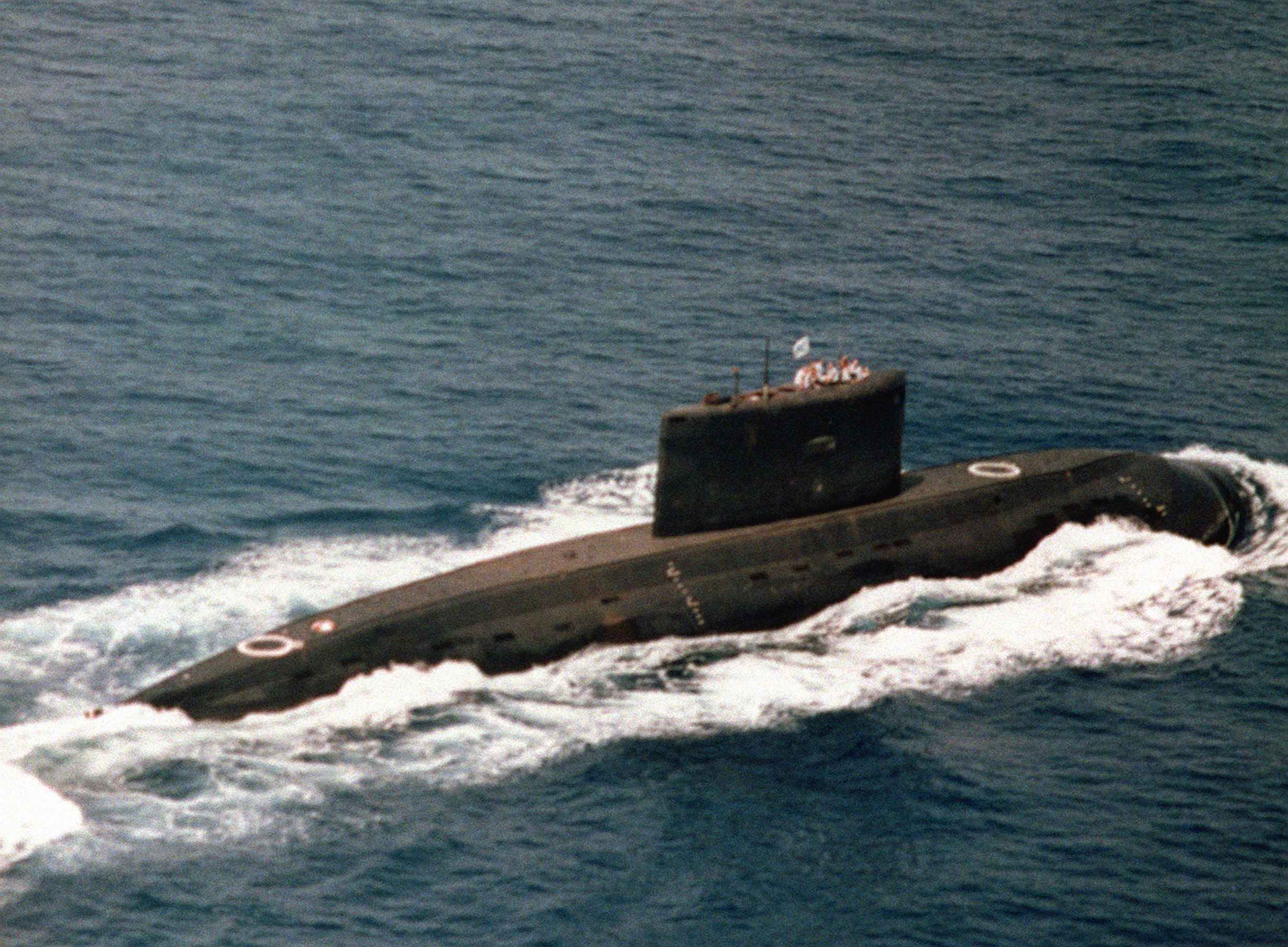 Iranian_kilo_class_submarine.jpg