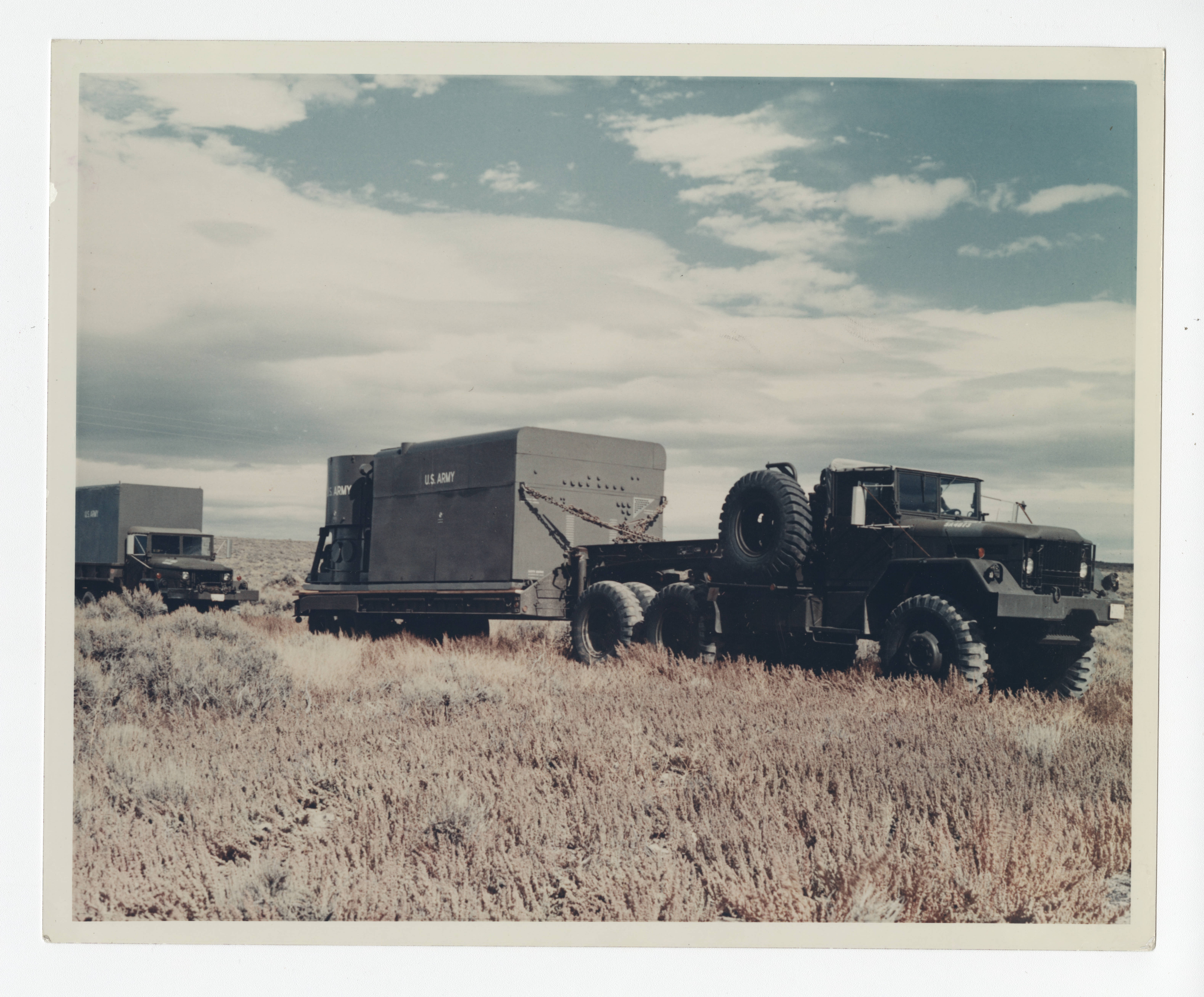 ML-1_mobile_nuclear_power_plant_in_Idaho%2C_ca._1961-1965.jpg