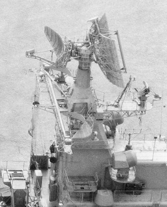 MR-710_%C2%ABFregat%C2%BB_on_destroyer_%C2%ABOtlichnyy%C2%BB,_1988_(4).jpg