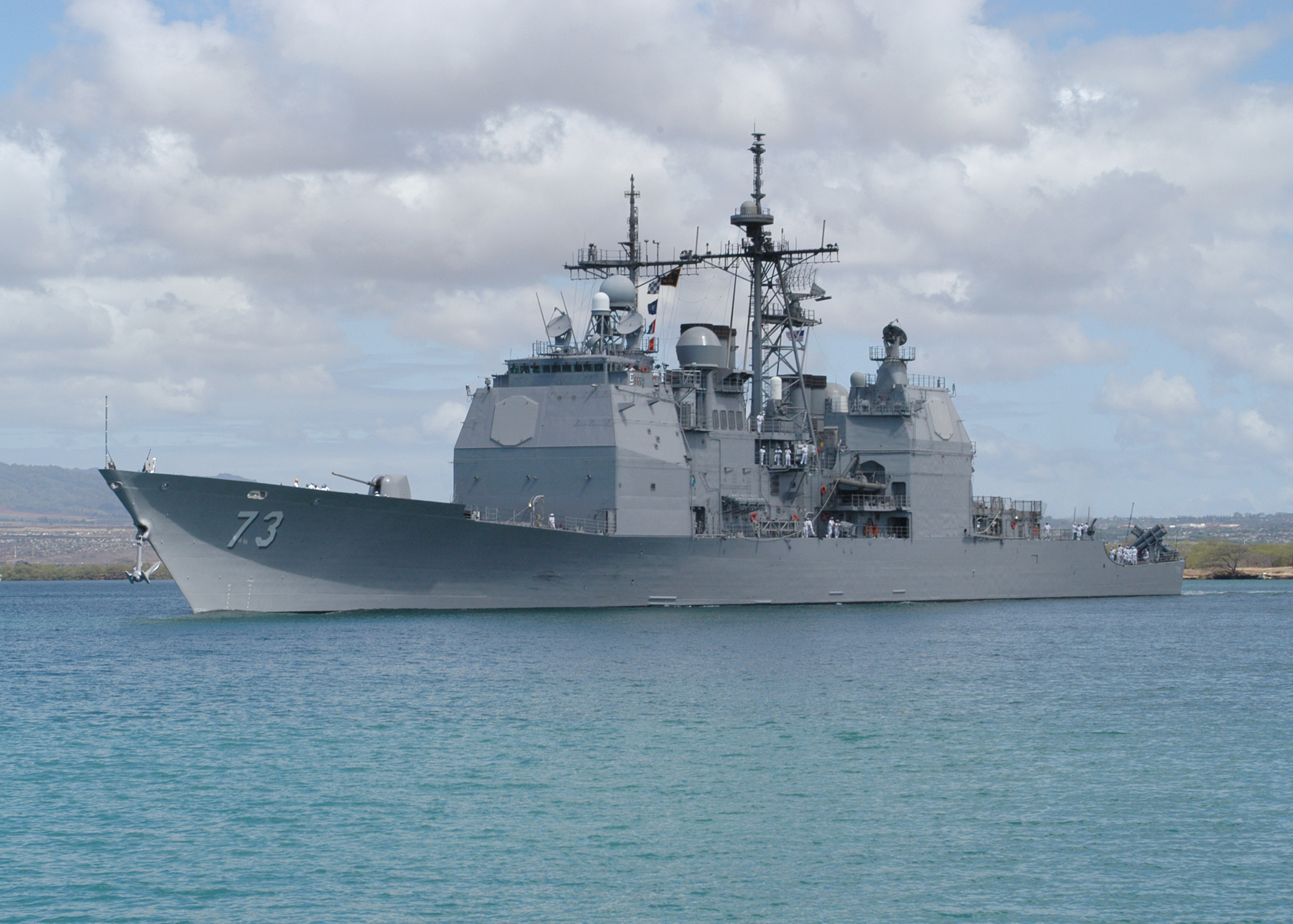 US_Navy_030903-N-5024R-003_USS_Port_Royal_(DDG_73)_departed_on_deployment.jpg