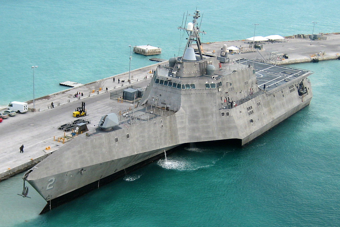 USS_Independence_%28LCS-2%29_at_Naval_Air_Station_Key_West_on_29_March_2010_%28100329-N-1481K-298%29.jpg