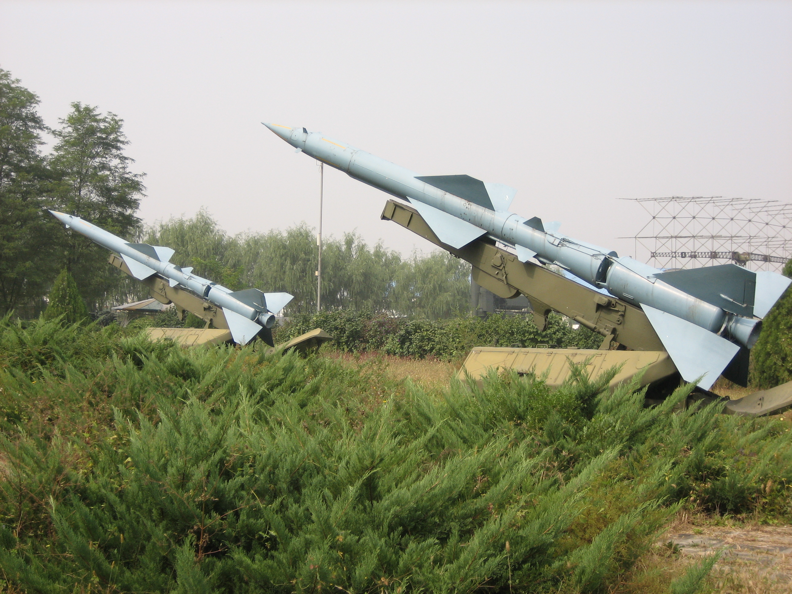 HQ-2_missiles%2C_China_Aviation_Museum.jpg