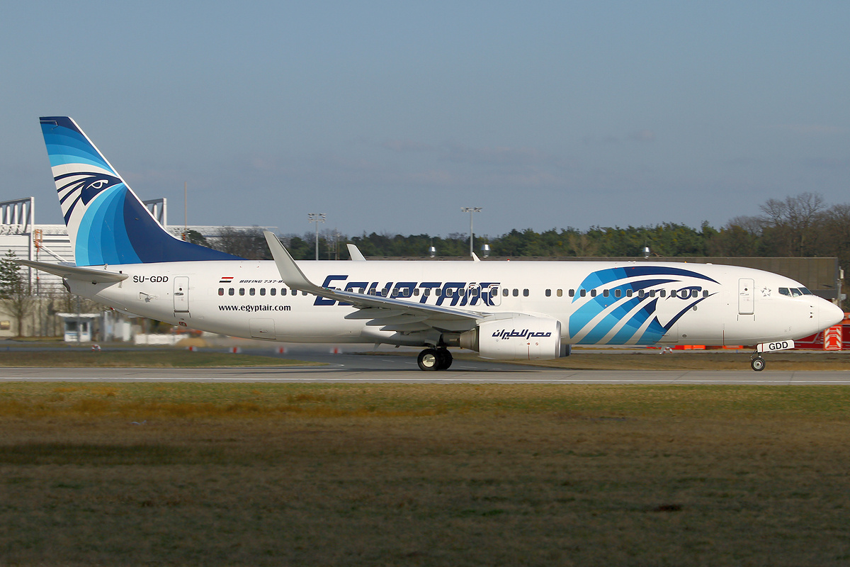 Egyptair_Boeing_737-800_SU-GDD_FRA_2011-3-19.png