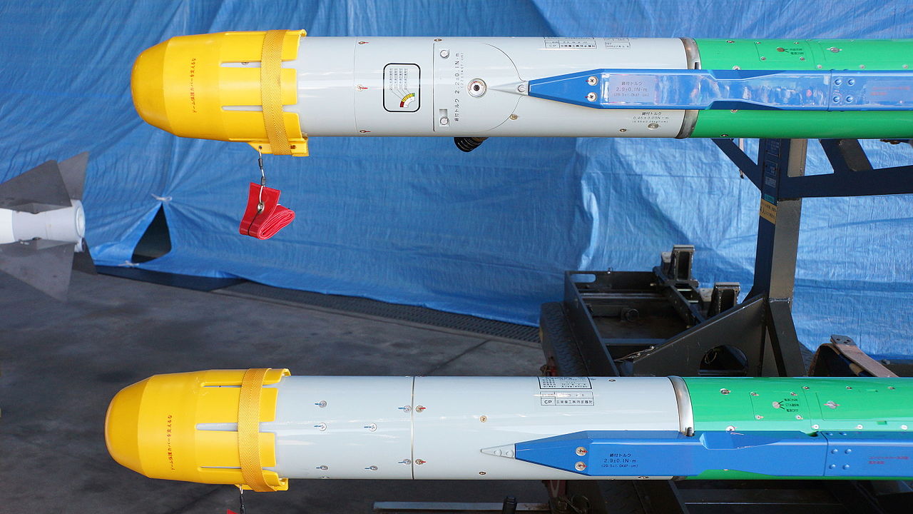 1280px-JASDF_AAM-5_%26_AAM-5Kai_Seeker_at_Gifu_Air_Base_October_25%2C_2015.JPG