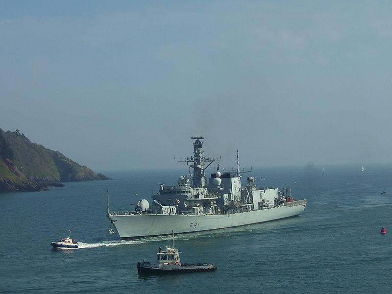 800px-HMS_Sutherland_%28F81%29_1.JPG