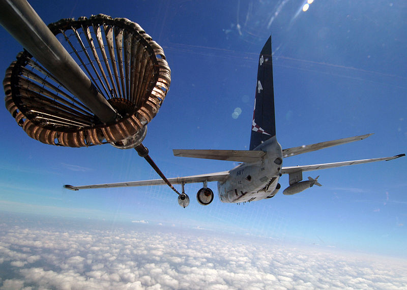 800px-S-3_Viking_in-flight_refueling.jpg