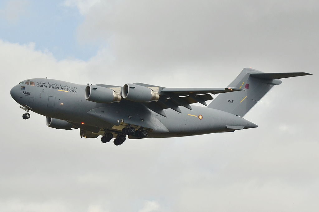 1024px-Boeing_C-17A_Globemaster_III_Qatar_Emiri_Air_Force_A7-MAE_-_MSN_F252_QA4_%2810101360223%29.jpg