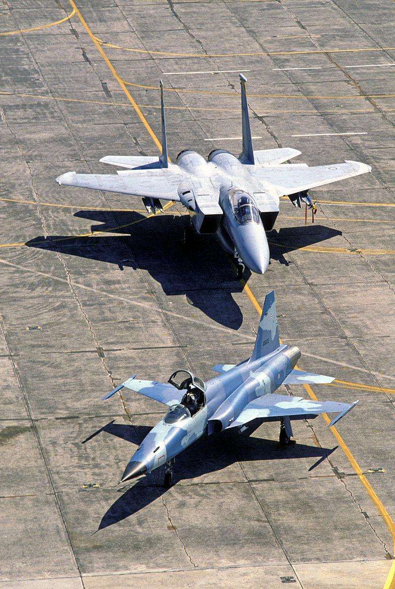 800px-F-5andF-15.JPEG