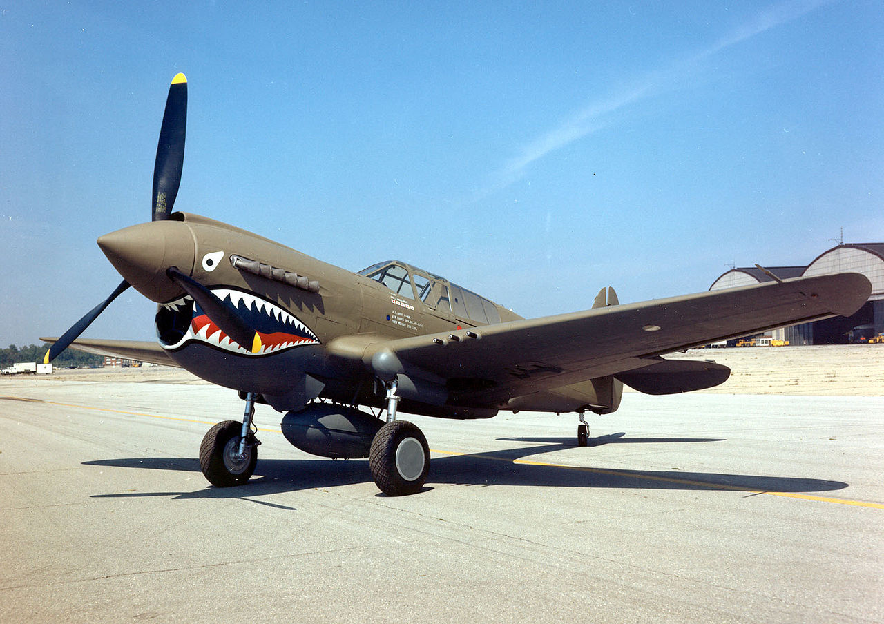 1280px-Curtiss_P-40E_Warhawk_2_USAF.jpg