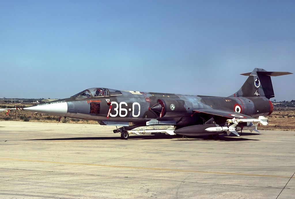 1024px-Lockheed_F-104S_ASA-M_Starfighter%2C_Italy_-_Air_Force_JP6990065.jpg
