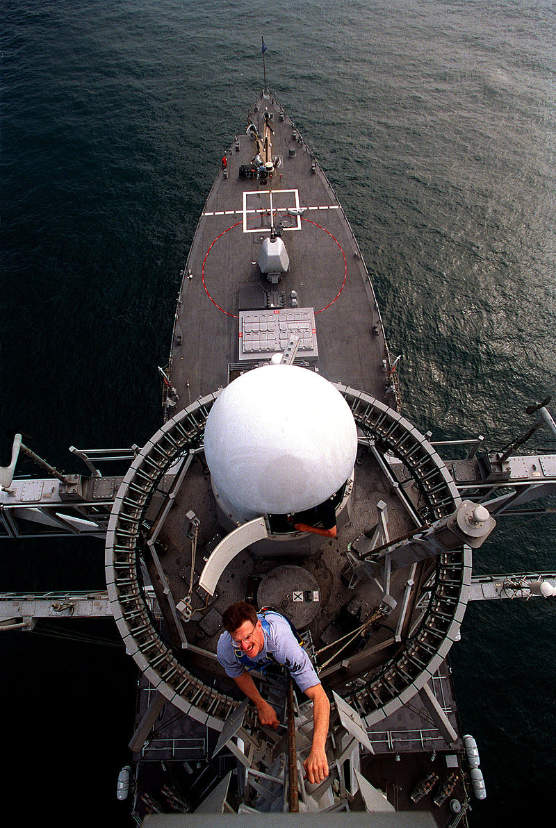 800px-USS_Carney_DDG-64_masthead.jpg