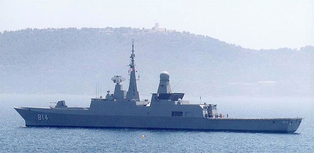 640px-Frigate_Al_Makkah.jpg