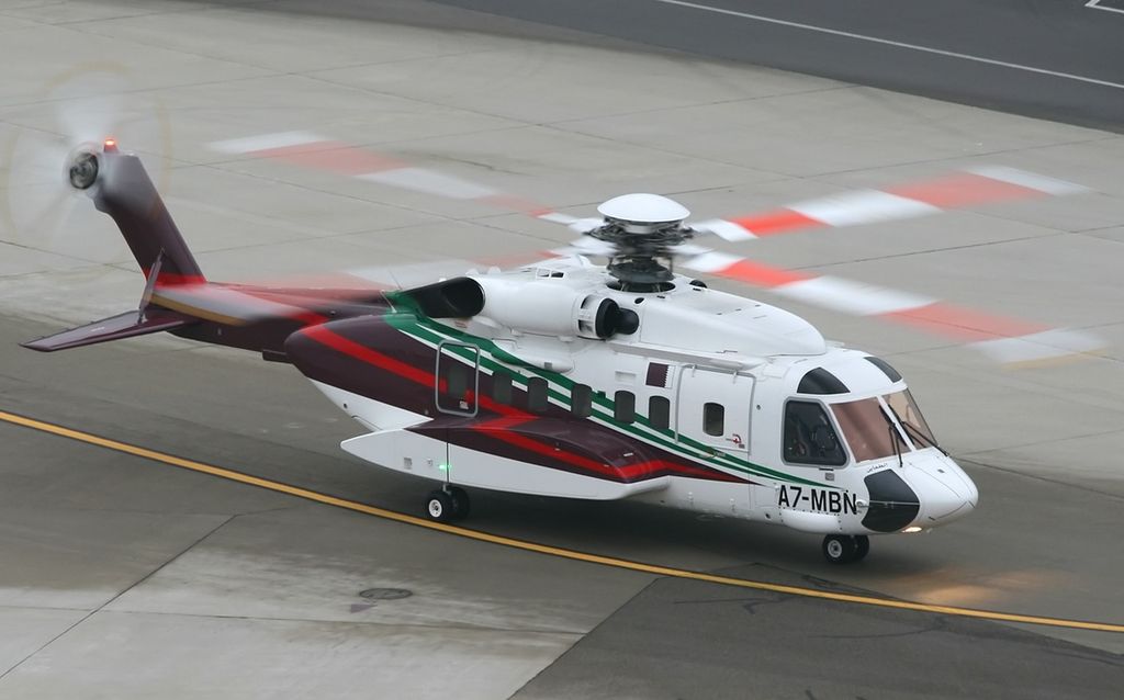 1024px-Sikorsky_S-92_Helibus%2C_Gulf_Helicopters_JP6485481.jpg