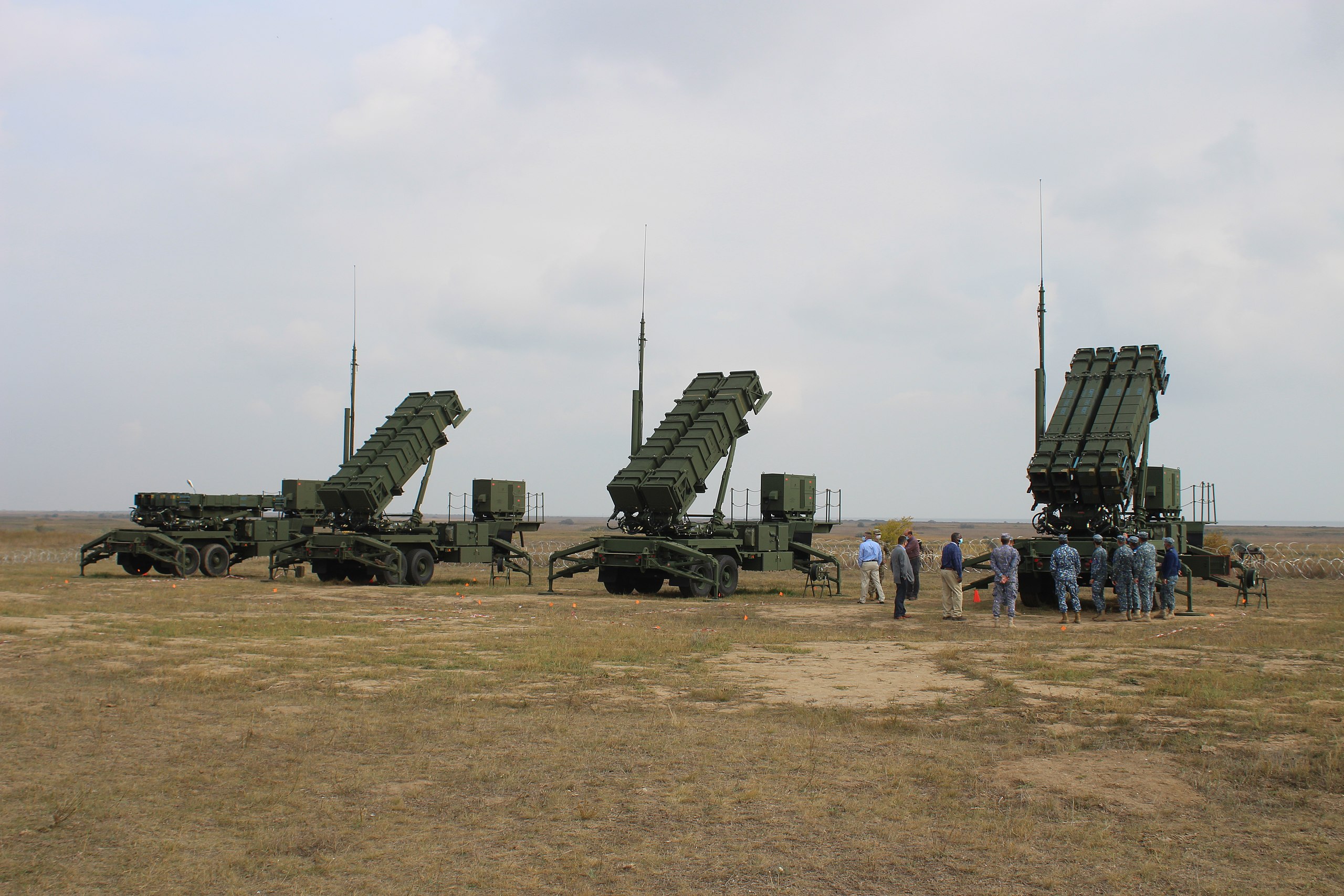 2560px-Patriot_missile_battery_Romania_2.jpg