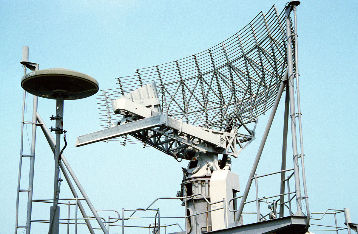 1200px-SPS-49_Air_Search_Radar_antenna.jpg