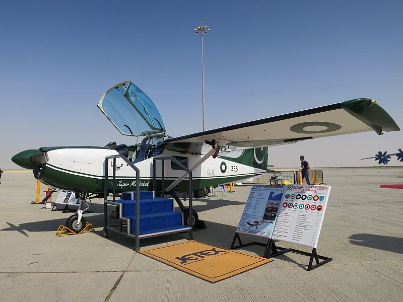 800px-PAC_Super_Mushshak_at_Dubai_Air_Show_2017.jpg