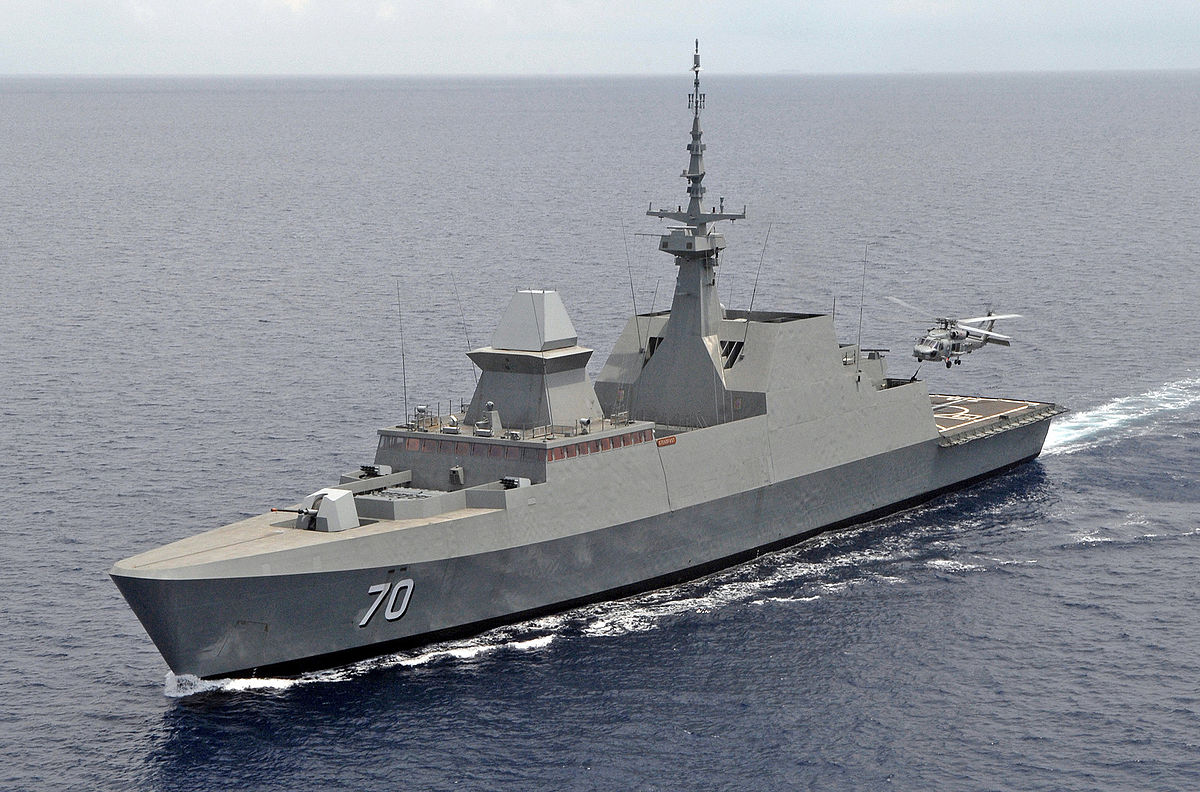 1200px-Singapore_Navy_guided-missile_frigate_RSS_Steadfast.jpg