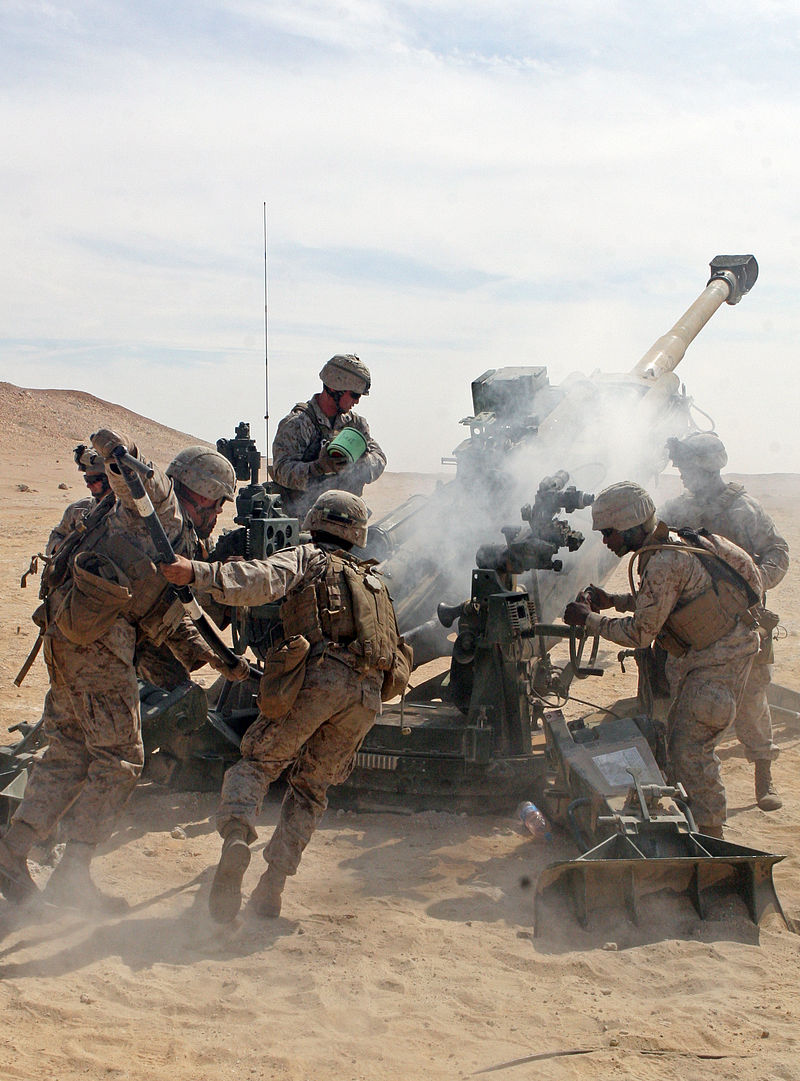 800px-Marines_practice_artillery_skills_during_Operation_Bright_Star_DVIDS214400.jpg