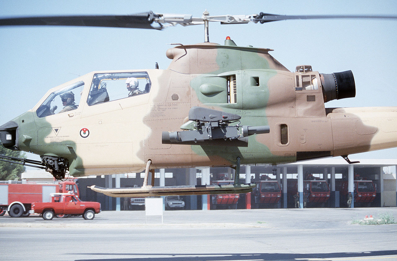 1280px-Jordanian_AH-1_Cobra.jpg