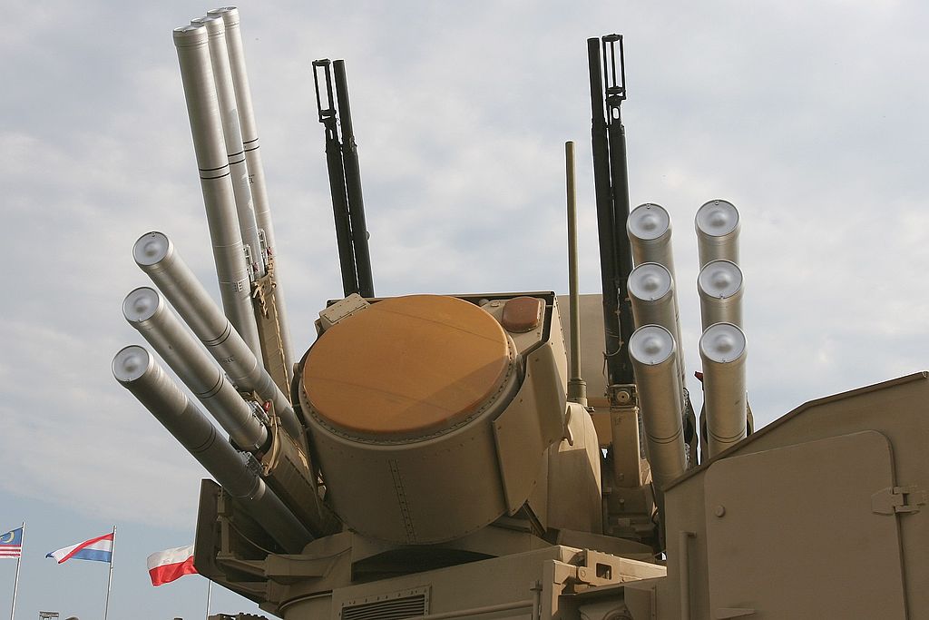 1024px-Pantsir-s1-weapons.jpg
