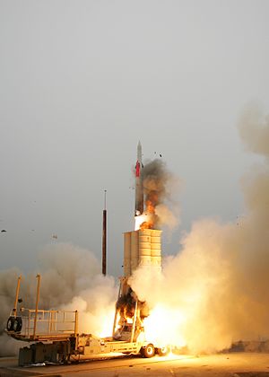 300px-Arrow_anti-ballistic_missile_launch3.jpg