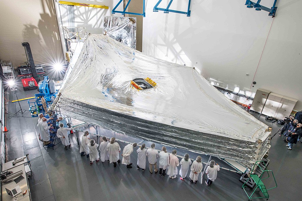 1024px-James_Webb_telescope_sunshield.jpg